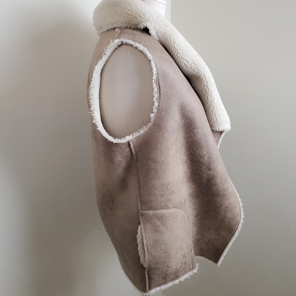 VELVET BY GRAHAM & SPENCER | FAUX SUEDE FUR SHERPA VEST OPEN FRONT SMALL - Picture 6 of 14